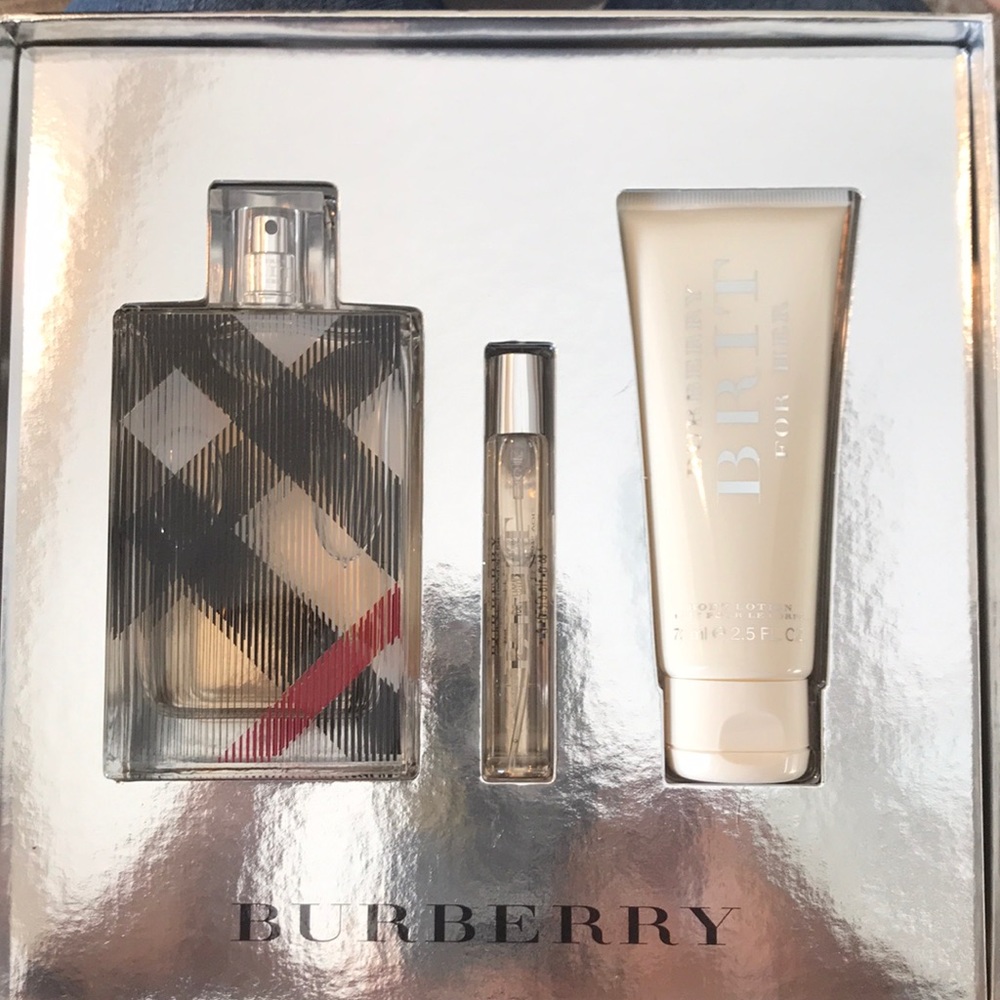 Burberry BRIT for a Her set!